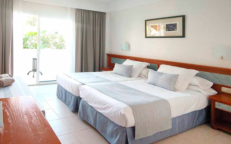 standard bed hotel rocamarina standard room bed hotel rocamarina