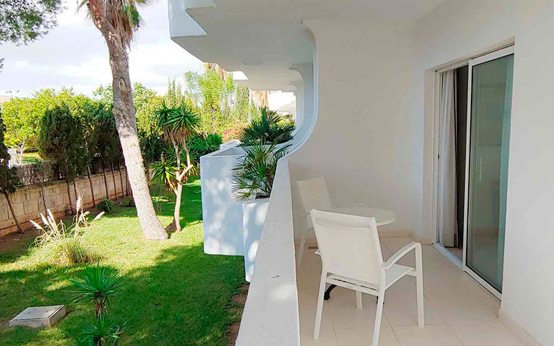 standard room garden views hotel rocamarina standard room
views terrace garden hotel rocamarina